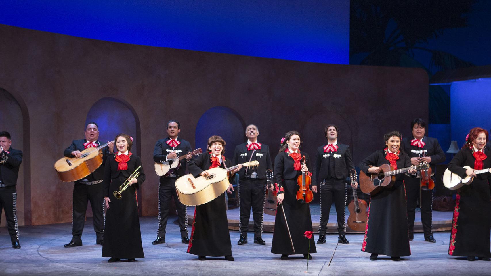 Neto's Tucson: The power of mariachi